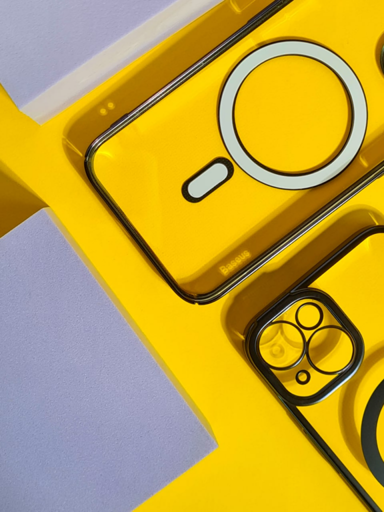 3 лучших чехла для iPhone: обзор брендов